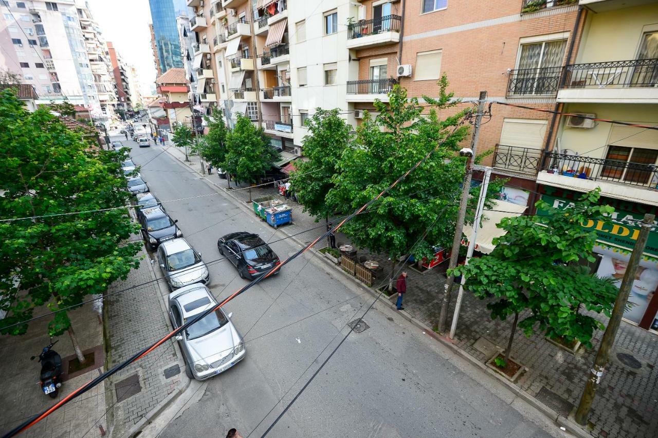 Hotel Niku Tirana Buitenkant foto